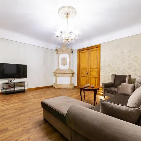 Apartment Ancient Storie's Ap 65sqm Renovated Free Parking Riga