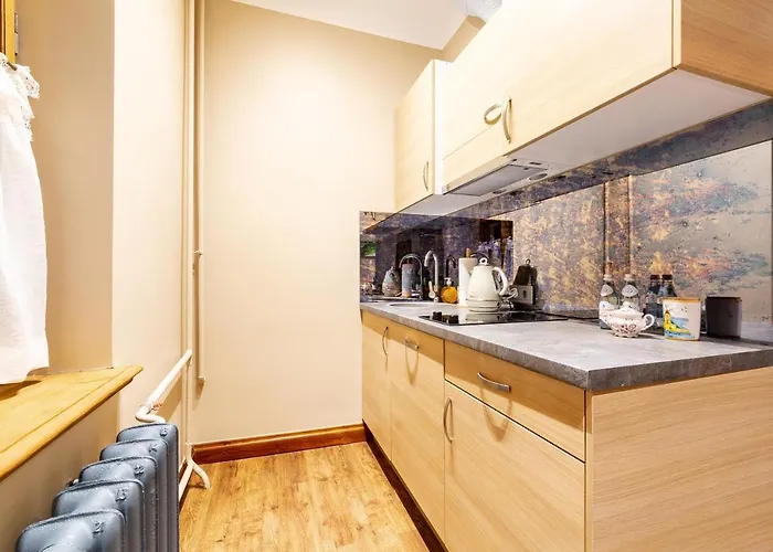 Ancient Storie's Ap 65sqm Renovated Free Parking Рига