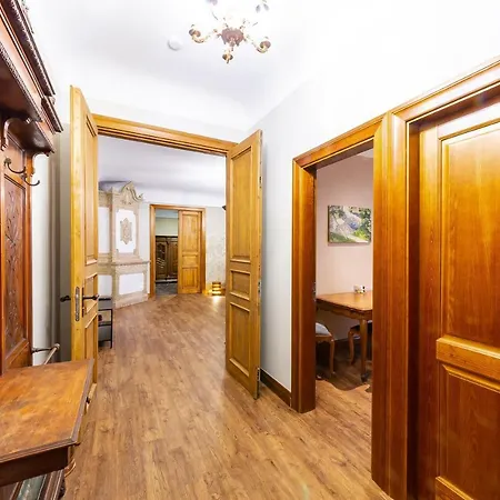 Ancient Storie's Ap 65sqm Renovated Free Parking *